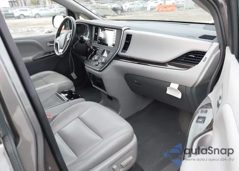 2018 Toyota Sienna Xle Premium 8 Passenger from USA, damaged, VIN 5TDYZ3DCXJS947379